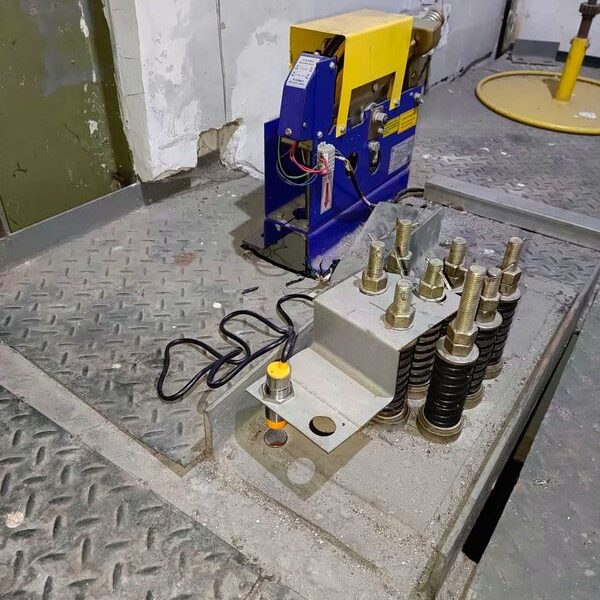 Foto - Pergantian Sparepart Lift - Sensor Over Load - 1
